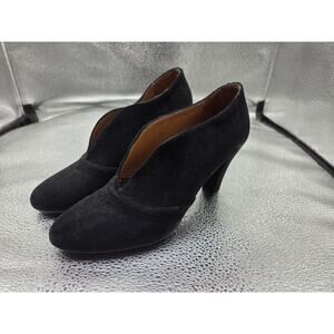 ERIC MICHAEL Close Toe Pumps Sz Eu38/Us7.5 Black Suede Leather Career Heels